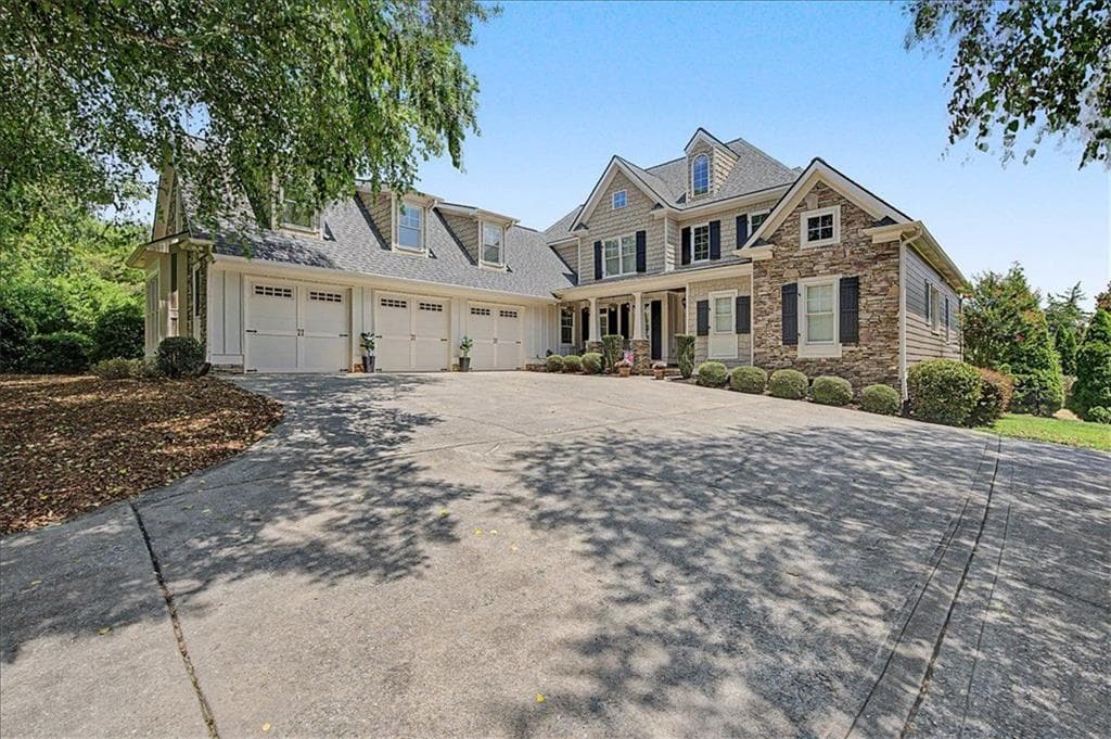 5 bedroom, 5 bathroom, 4,806 sq ft single family residence for sale at 1334 Euharlee Road, Euharlee, GA 30120