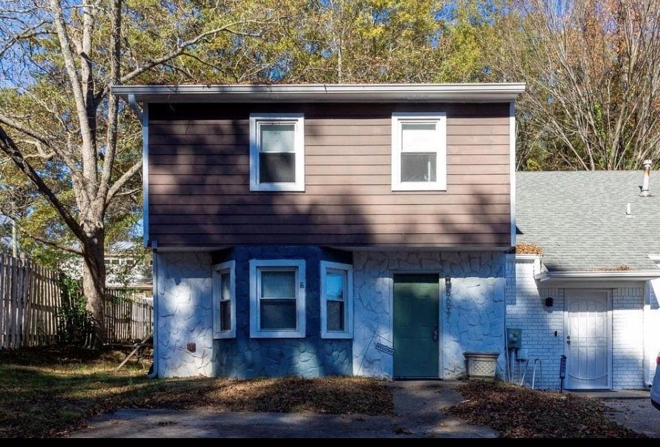 2 bedroom, 3 bathroom, 1,302 sq ft townhouse for sale at 8697 Ashley Way, Douglasville, GA 30134
