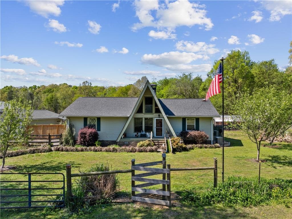 2 bedroom, 2 bathroom, 1,648 sq ft single family residence sold at 636 Greeson Road, Resaca, GA 30735