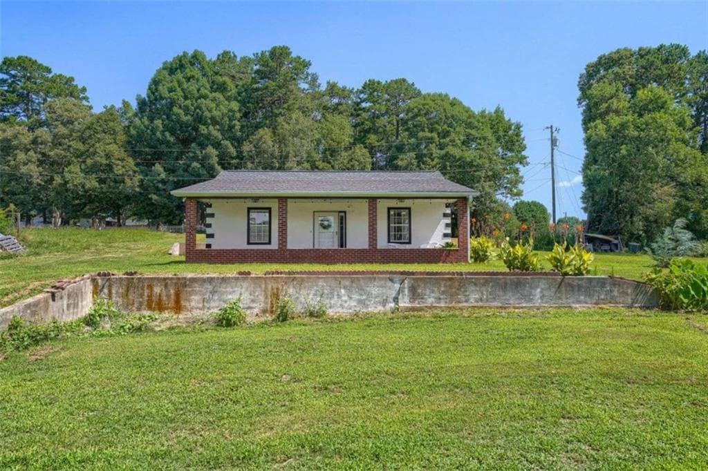 2 bedroom, 1 bathroom, 768 sq ft single family residence under contract at 5765 Crow Drive, Cumming, GA 30041