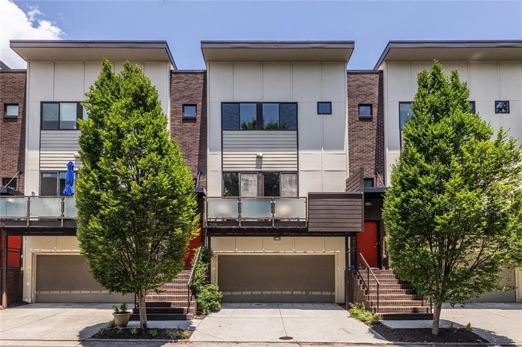 3 bedroom, 4 bathroom, 2,356 sq ft townhouse sold at 1318 Axis Circle, Atlanta, GA 30307