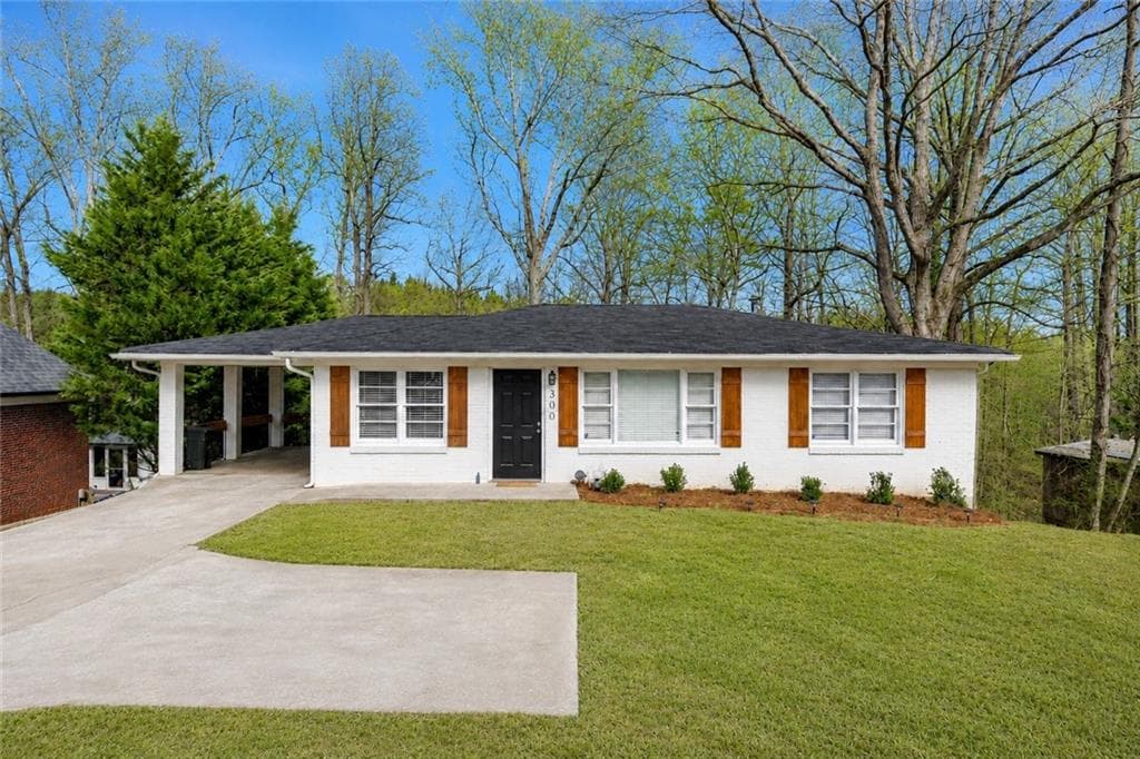 3 bedroom, 1 bathroom, 2,040 sq ft single family residence sold at 300 Forest Street, Buford, GA 30518