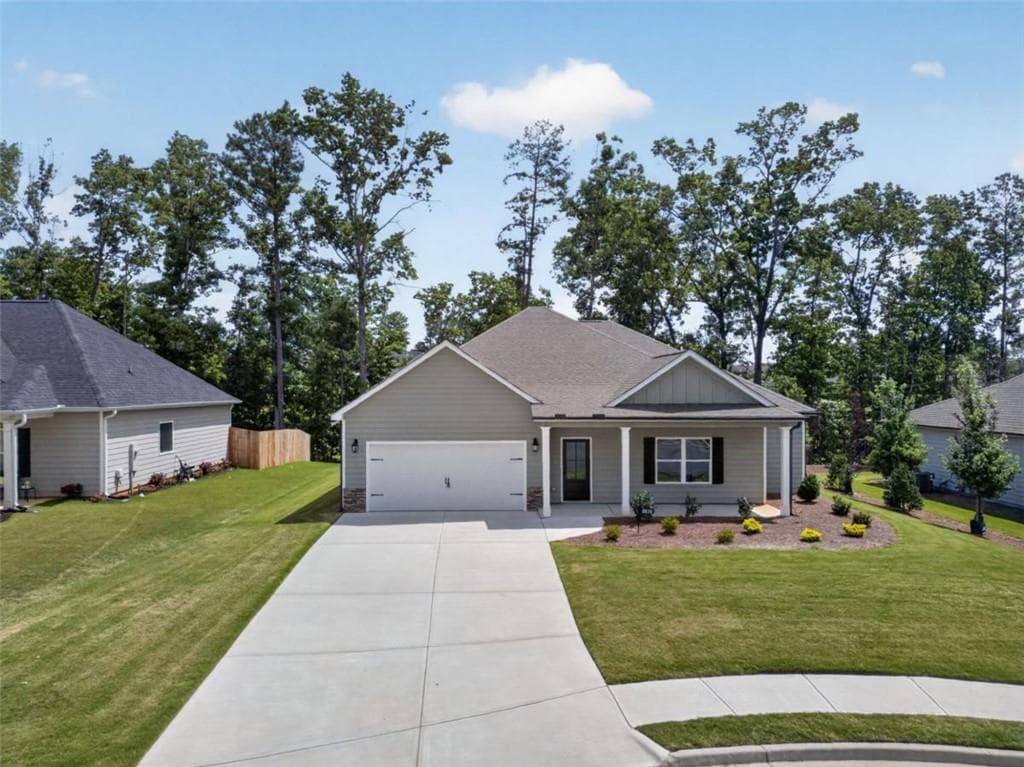 3 bedroom, 3 bathroom, 2,158 sq ft single family residence sold at 8870 Callaway Drive, Winston, GA 30187