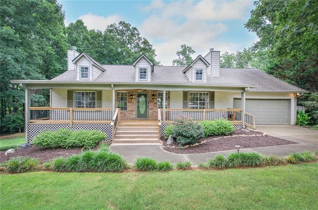 4 bedroom, 3 bathroom, 2,904 sq ft single family residence sold at 4308 Shiloh Trail, Powder Springs, GA 30127