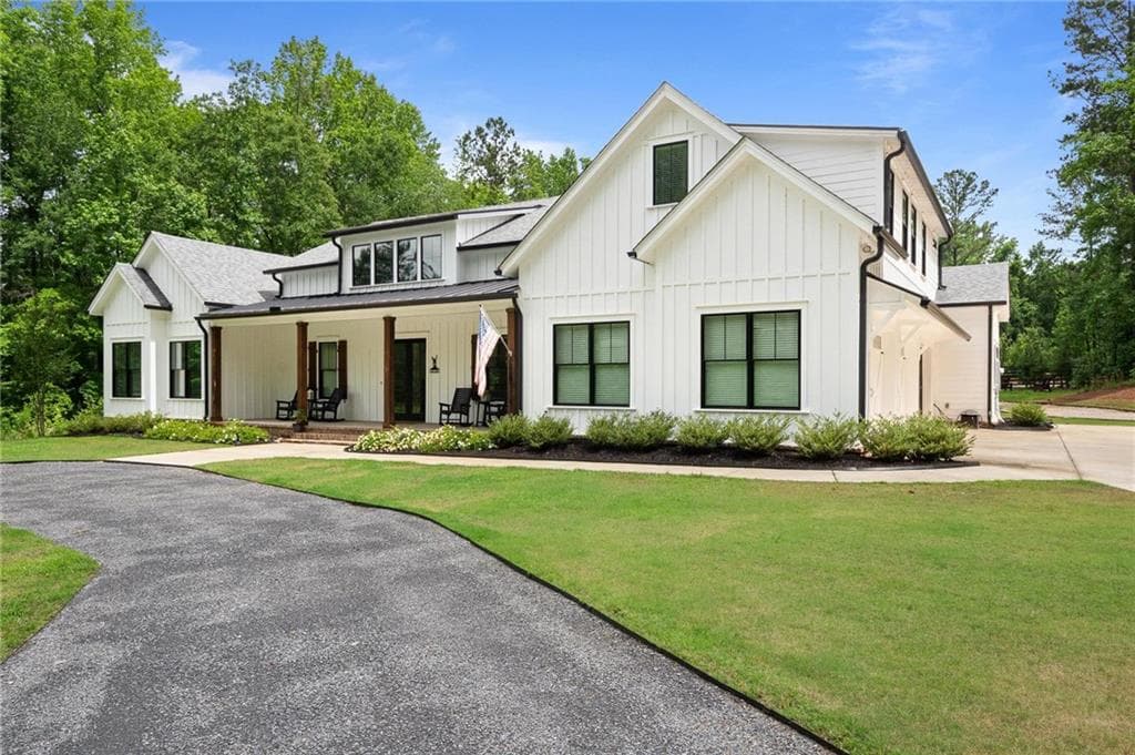 4 bedroom, 5 bathroom, 3,448 sq ft single family residence for sale at 1230 Blalock Lakes Drive, Newnan, GA 30263