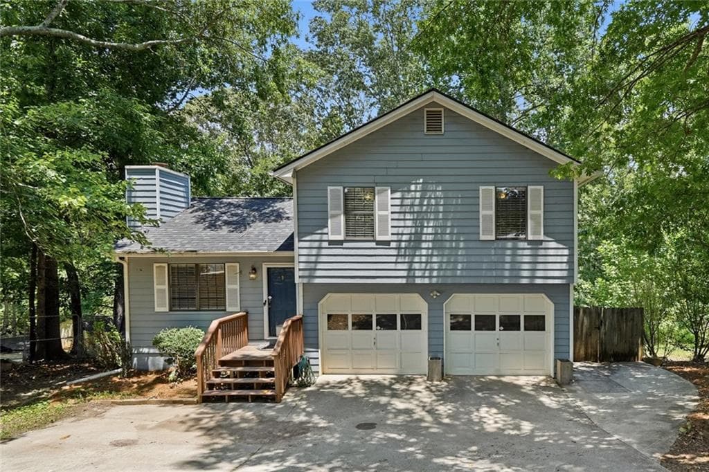 3 bedroom, 2 bathroom, 1,759 sq ft single family residence sold at 4127 Warren Road, Flowery Branch, GA 30542