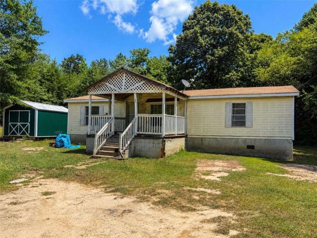 3 bedroom, 2 bathroom, 1,152 sq ft single family residence for sale at 182 Owenby Lane, Martin, GA 30557