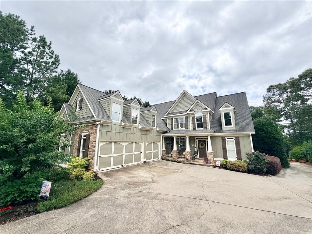 5 bedroom, 4 bathroom, 3,499 sq ft single family residence sold at 17 Navigation Point, Cartersville, GA 30121