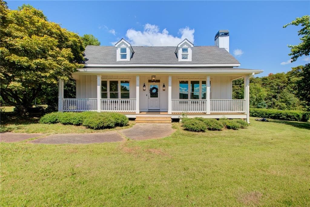 3 bedroom, 3 bathroom, 2,108 sq ft single family residence for sale at 4796 Dallas Highway, Powder Springs, GA 30127