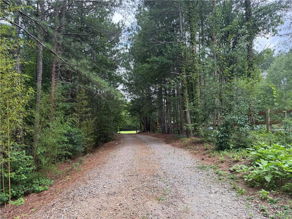 2 bedroom, 1 bathroom, 1,200 sq ft single family residence for sale at 1565 Dr Bramblett Road, Cumming, GA 30028