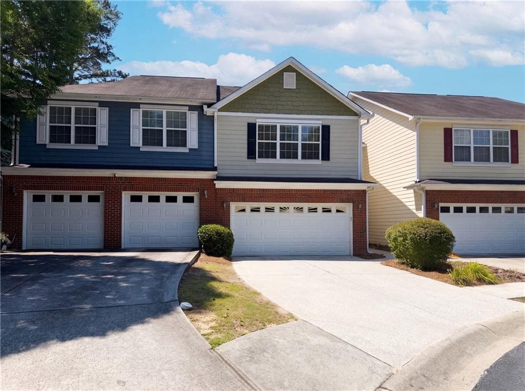 2 bedroom, 3 bathroom, 1,724 sq ft townhouse under contract at 1019 Ivydale Circle, Lawrenceville, GA 30045