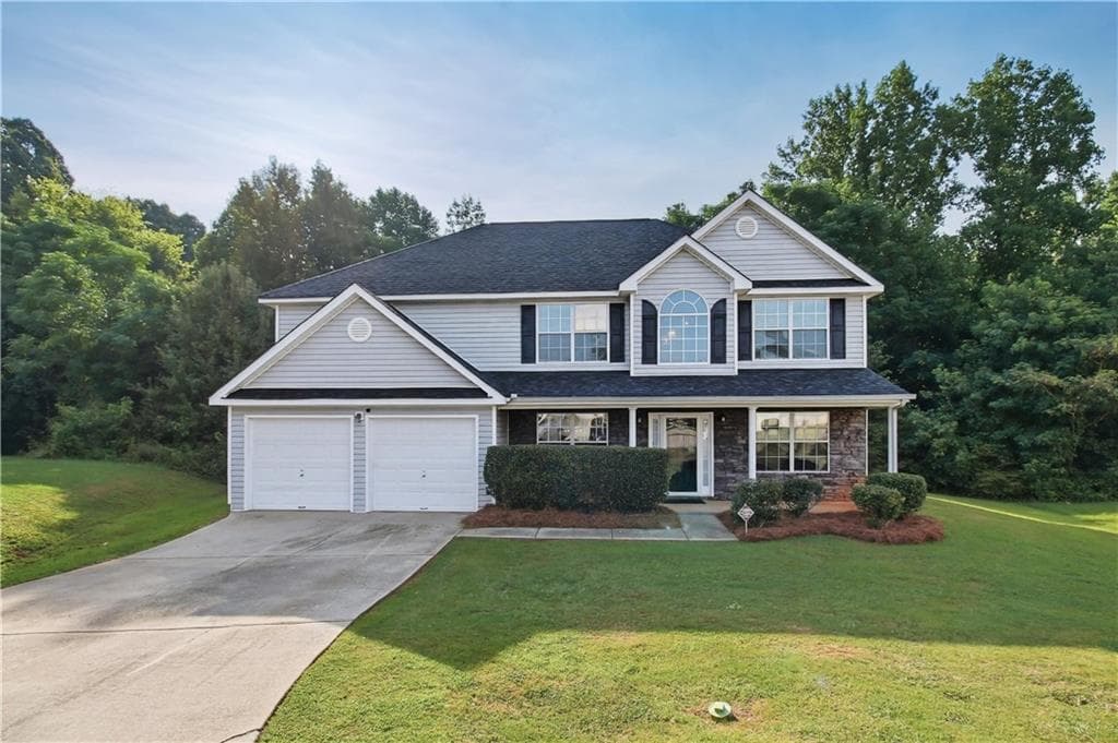 4 bedroom, 3 bathroom, 2,620 sq ft single family residence for sale at 95 Carrington Circle, Covington, GA 30016