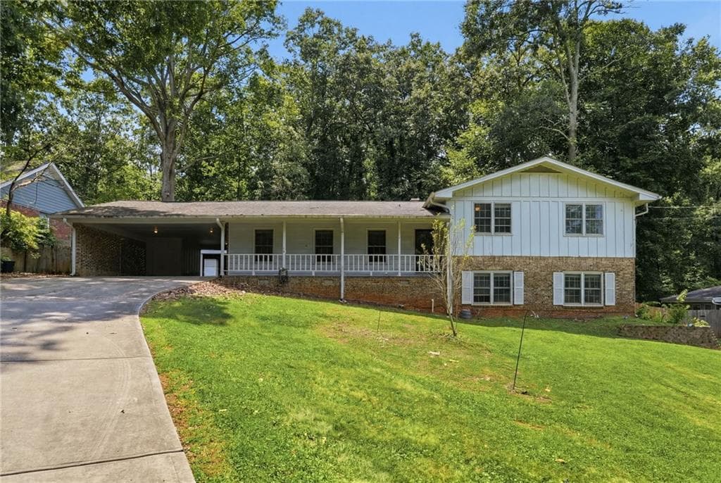 4 bedroom, 3 bathroom, 2,538 sq ft single family residence for sale at 4362 White Oak Drive, Buford, GA 30518