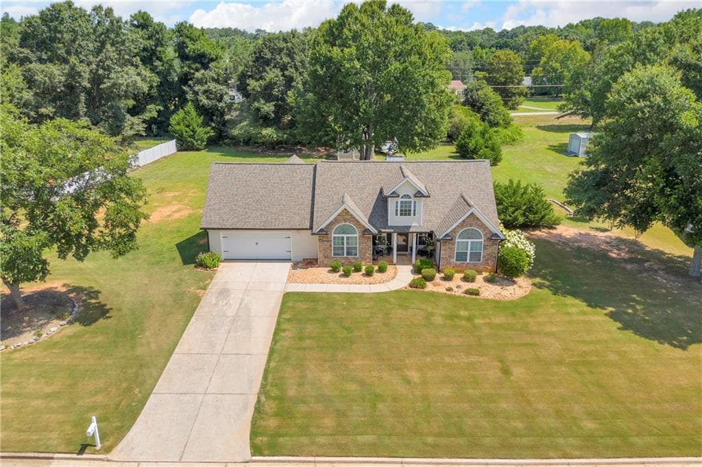 4 bedroom, 2 bathroom, 1,994 sq ft single family residence sold at 521 Annslee Lane, Loganville, GA 30052