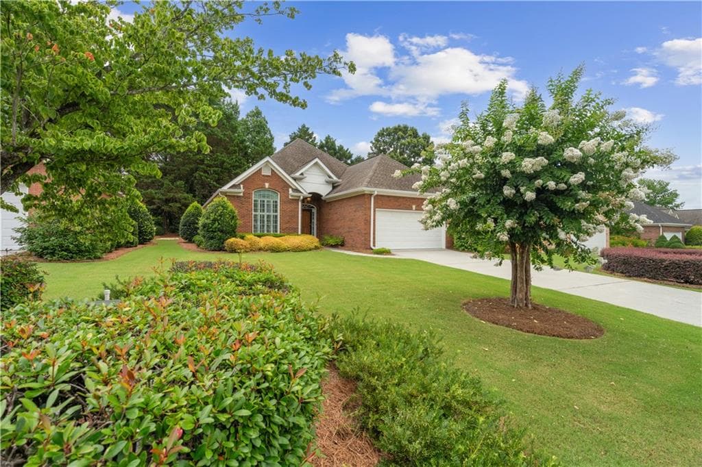 3 bedroom, 2 bathroom, 1,692 sq ft single family residence for sale at 112 Bristol Place, Calhoun, GA 30701