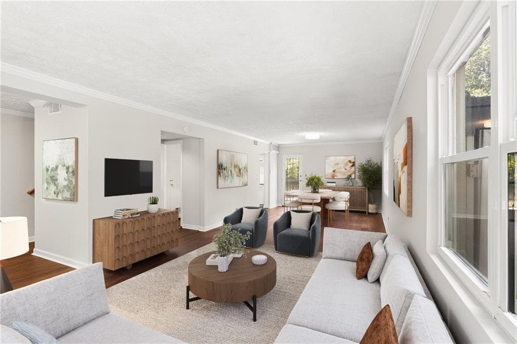3 bedroom, 3 bathroom, 1,426 sq ft condominium sold at 323 Lakemoore Drive F, Atlanta, GA 30342