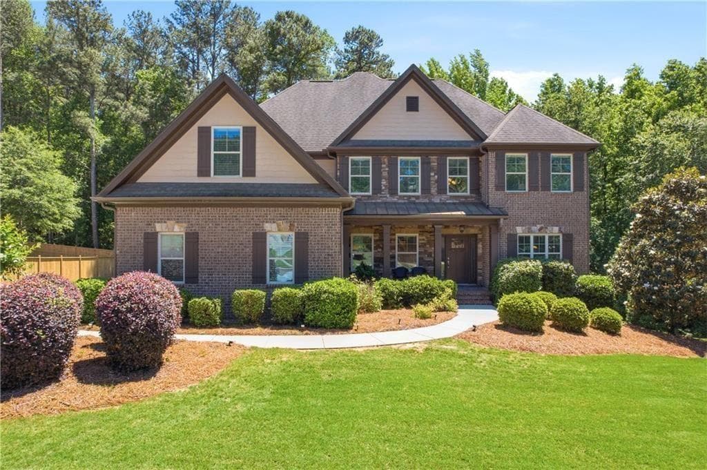 5 bedroom, 4 bathroom, 3,768 sq ft single family residence sold at 2811 Magnolia Creek Drive, Kennesaw, GA 30152