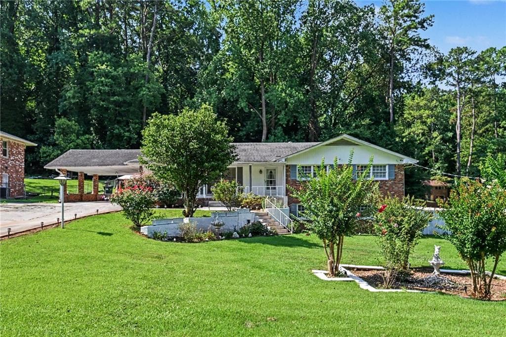 3 bedroom, 2 bathroom, 1,612 sq ft single family residence for sale at 2700 Hayden Drive, East Point, GA 30344