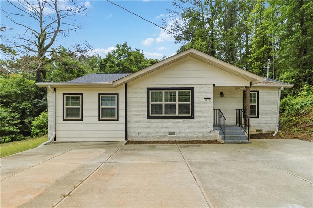 3 bedroom, 3 bathroom, 1,754 sq ft single family residence under contract at 3920 Jailette Road, College Park, GA 30349