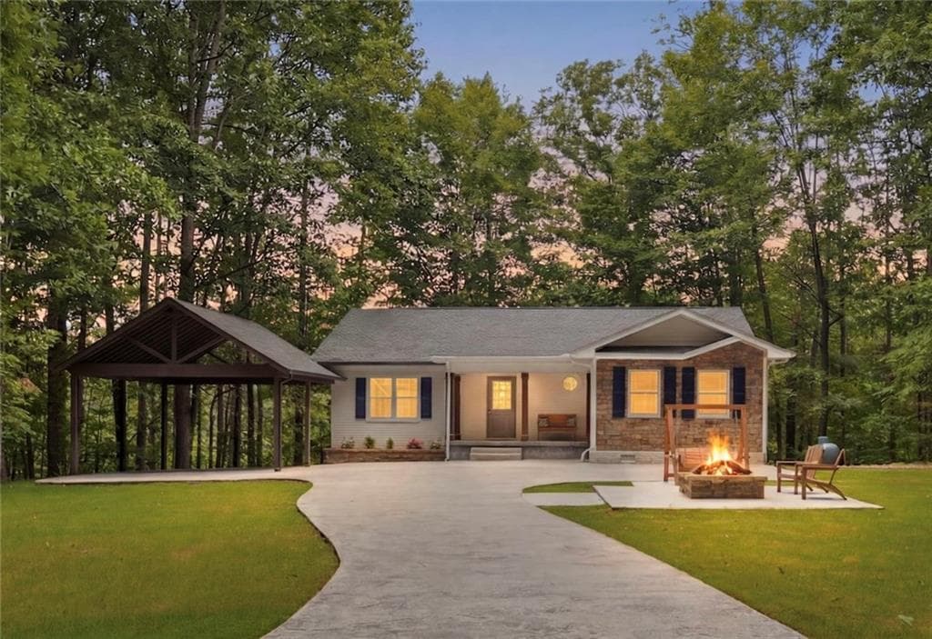 3 bedroom, 3 bathroom, 3,680 sq ft single family residence sold at 601 Hidden Valley Drive, Demorest, GA 30535