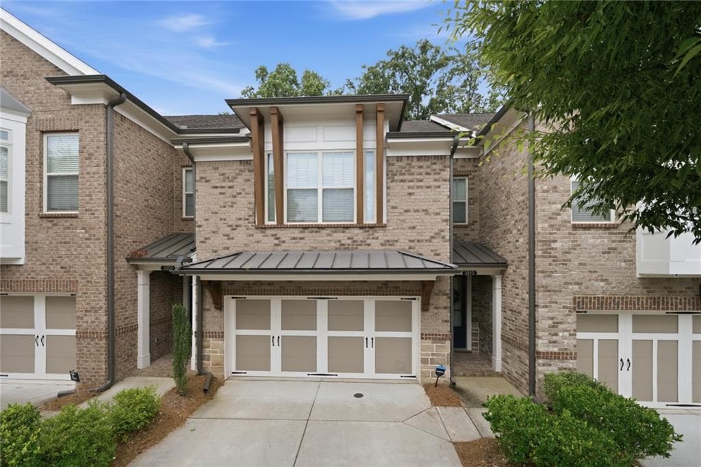 3 bedroom, 3 bathroom, 2,104 sq ft townhouse sold at 3910 Glenview Club Lane, Duluth, GA 30097