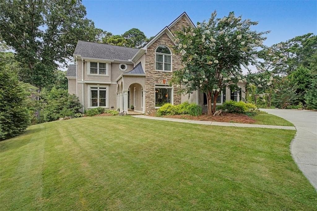 5 bedroom, 5 bathroom, 3,901 sq ft single family residence sold at 5428 Thornapple Lane, Acworth, GA 30101