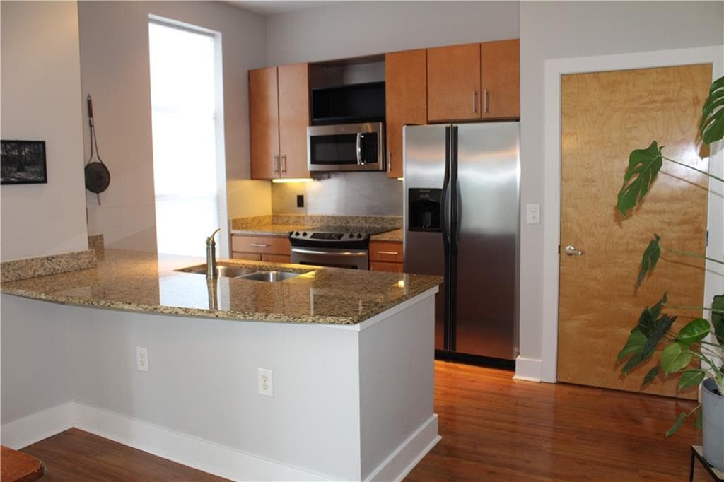 2 bedroom, 2 bathroom, 1,026 sq ft condominium under contract at 2630 Talley Street 201, Decatur, GA 30030