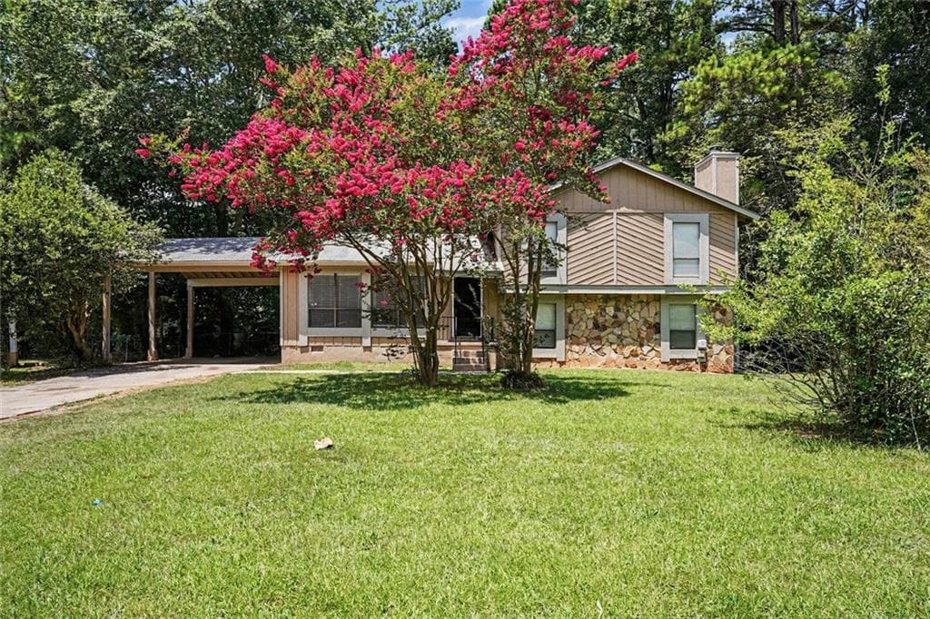 4 bedroom, 2 bathroom, 1,926 sq ft single family residence for sale at 9262 Raven Drive, Jonesboro, GA 30238