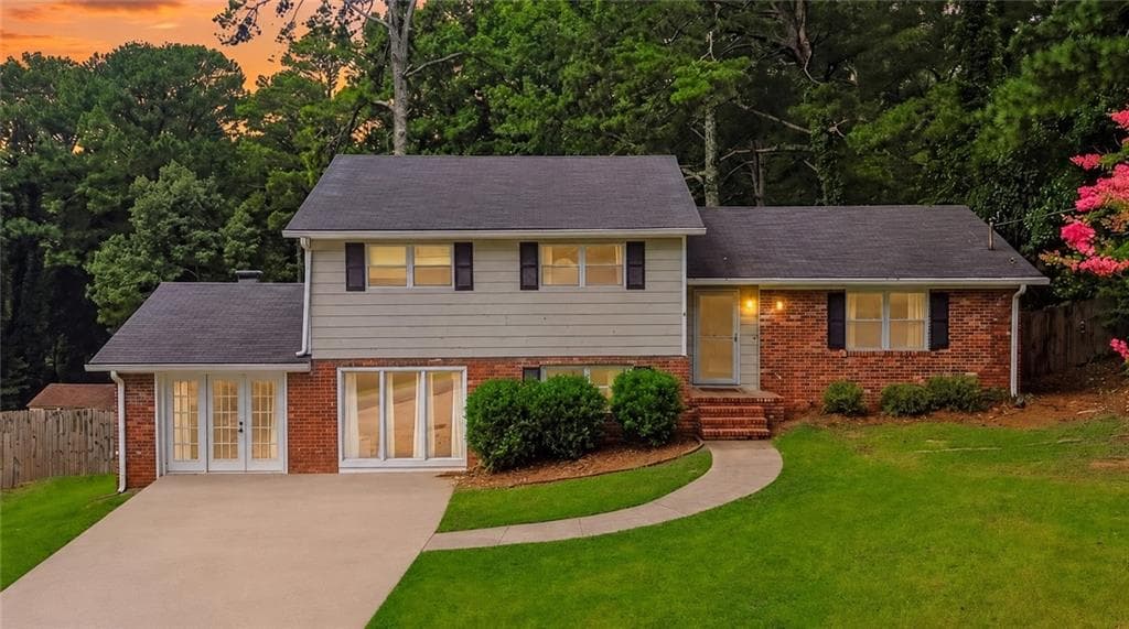 4 bedroom, 2 bathroom, 2,078 sq ft single family residence sold at 13 Wellington Way, Rome, GA 30161