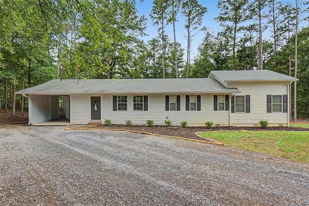 3 bedroom, 3 bathroom, 1,613 sq ft single family residence for sale at 1971 Euharlee Road, Kingston, GA 30145