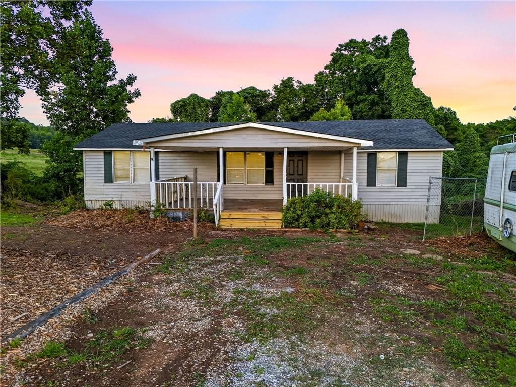3 bedroom, 2 bathroom, 1,152 sq ft single family residence sold at 4230 Mount Vernon Road, Gainesville, GA 30506