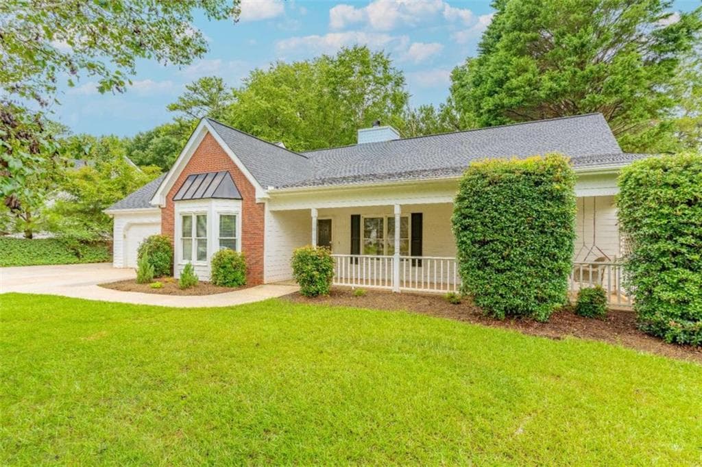 3 bedroom, 2 bathroom, 1,656 sq ft single family residence sold at 70 Summer Walk Drive, Covington, GA 30016