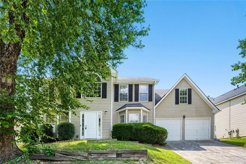 4 bedroom, 3 bathroom, 2,050 sq ft single family residence sold at 7119 Brecken Place, Lithonia, GA 30058