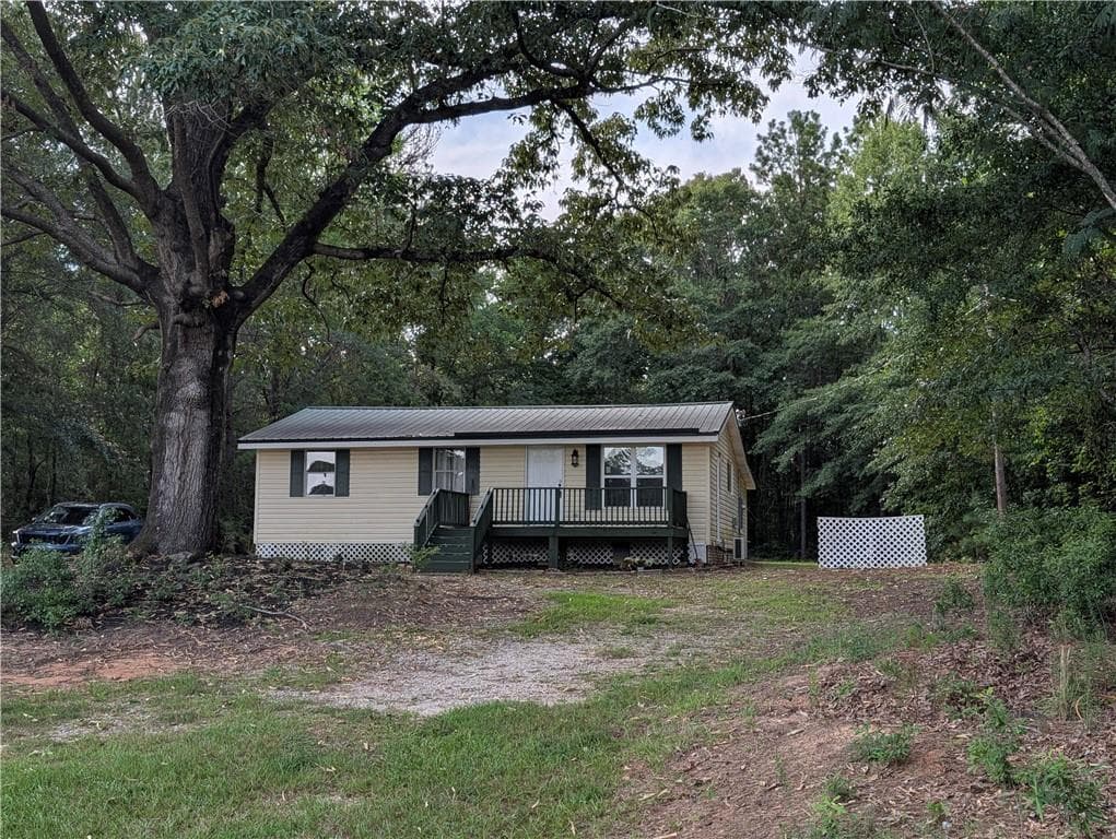 3 bedroom, 2 bathroom, 1,087 sq ft single family residence for sale at 107 S Gates Road, Pine Mountain, GA 31822