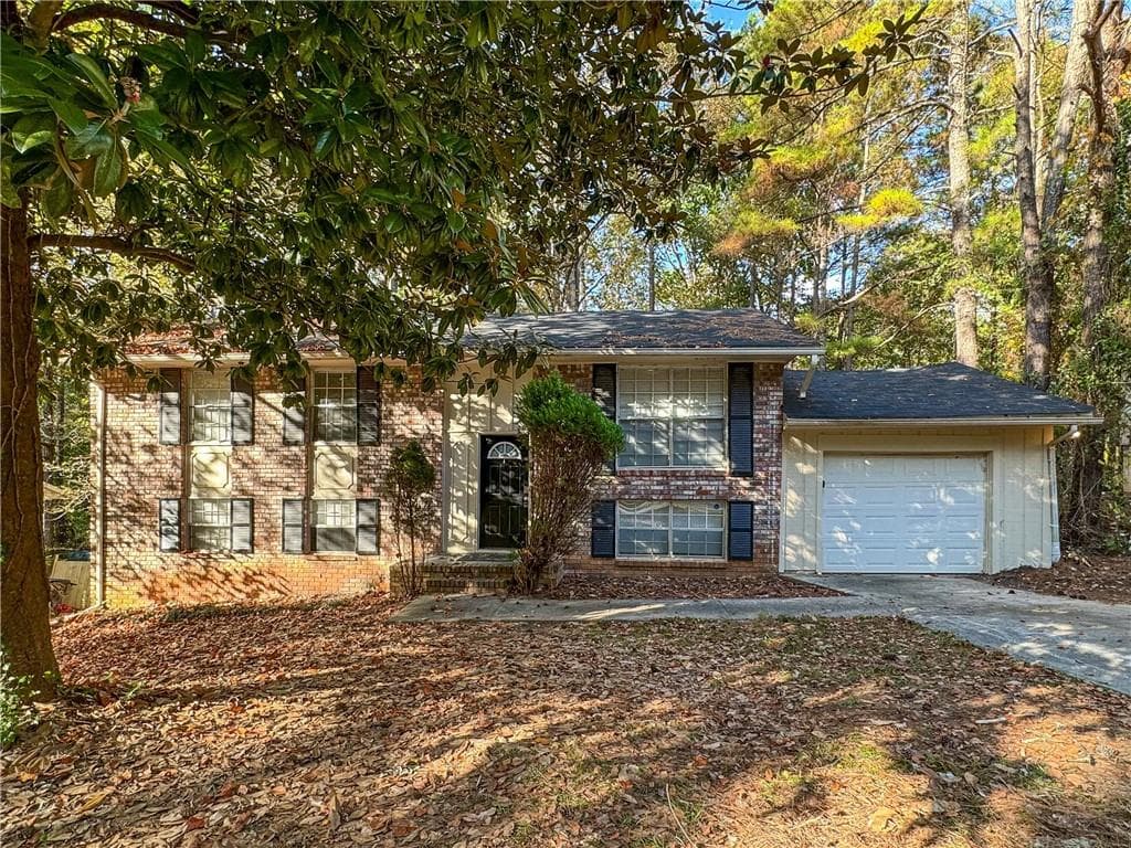 other under contract at 4715 Greenbriar Trail, Atlanta, GA 30331