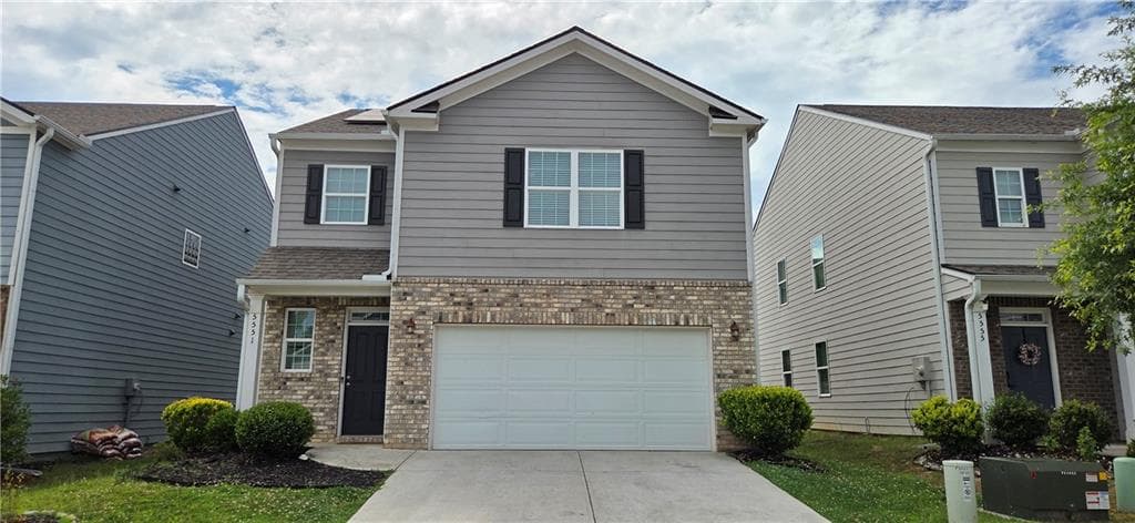 3 bedroom, 3 bathroom, 1,902 sq ft single family residence for sale at 5551 Foxglove Way, Oakwood, GA 30566