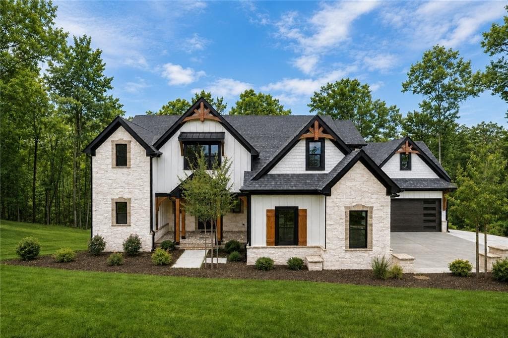 5 bedroom, 6 bathroom, 4,025 sq ft single family residence for sale at 4175 Cumberland Point Drive, Gainesville, GA 30504