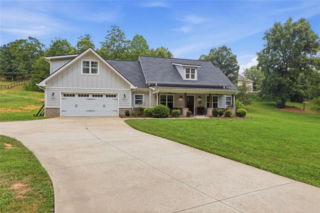 4 bedroom, 2 bathroom, 2,154 sq ft single family residence for sale at 70 Stone Hearth Drive, Cleveland, GA 30528