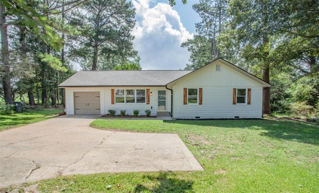 3 bedroom, 2 bathroom, 1,208 sq ft single family residence sold at 327 N Highway 113, Carrollton, GA 30117
