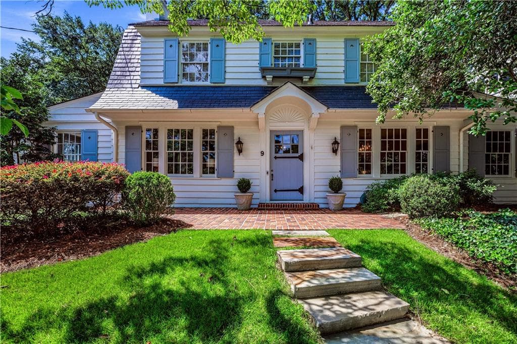 4 bedroom, 4 bathroom, 3,602 sq ft single family residence sold at 9 Palisades Road, Atlanta, GA 30309