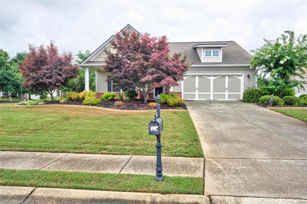 3 bedroom, 2 bathroom, 1,826 sq ft single family residence for sale at 305 Victory Circle, Commerce, GA 30529