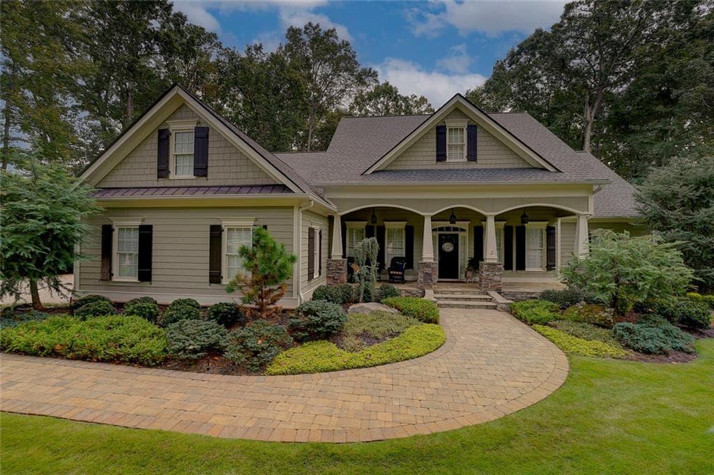 4 bedroom, 4 bathroom, 6,290 sq ft single family residence sold at 800 Beavers Road, Canton, GA 30115