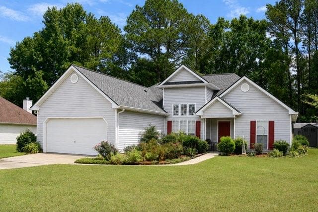 3 bedroom, 2 bathroom, 1,521 sq ft single family residence for sale at 4662 Huff Park Court, Snellville, GA 30039