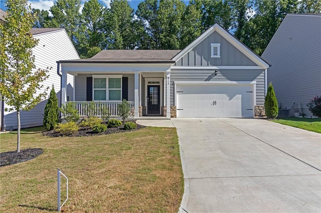 4 bedroom, 2 bathroom, 1,716 sq ft single family residence for sale at 412 Barnwood Lane, Dawsonville, GA 30534