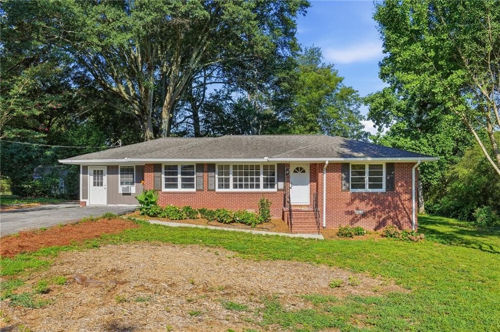 4 bedroom, 3 bathroom, 1,850 sq ft single family residence under contract at 2675 Fraser Road, Marietta, GA 30066