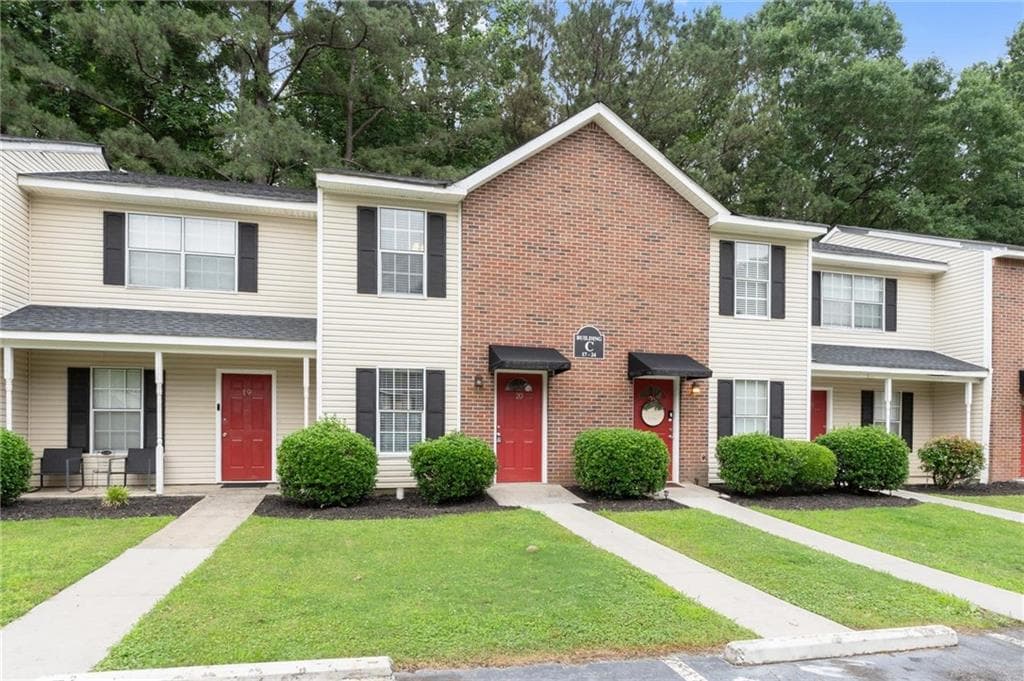 2 bedroom, 2 bathroom condominium for rent at 5058 Jonesboro Road B-13, Union City, GA 30291 for $1,395 a month