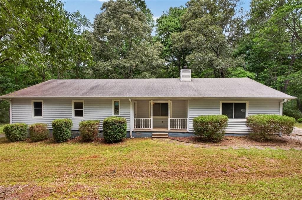 3 bedroom, 2 bathroom, 2,100 sq ft single family residence under contract at 271 Broken Arrow Trail, Dahlonega, GA 30533