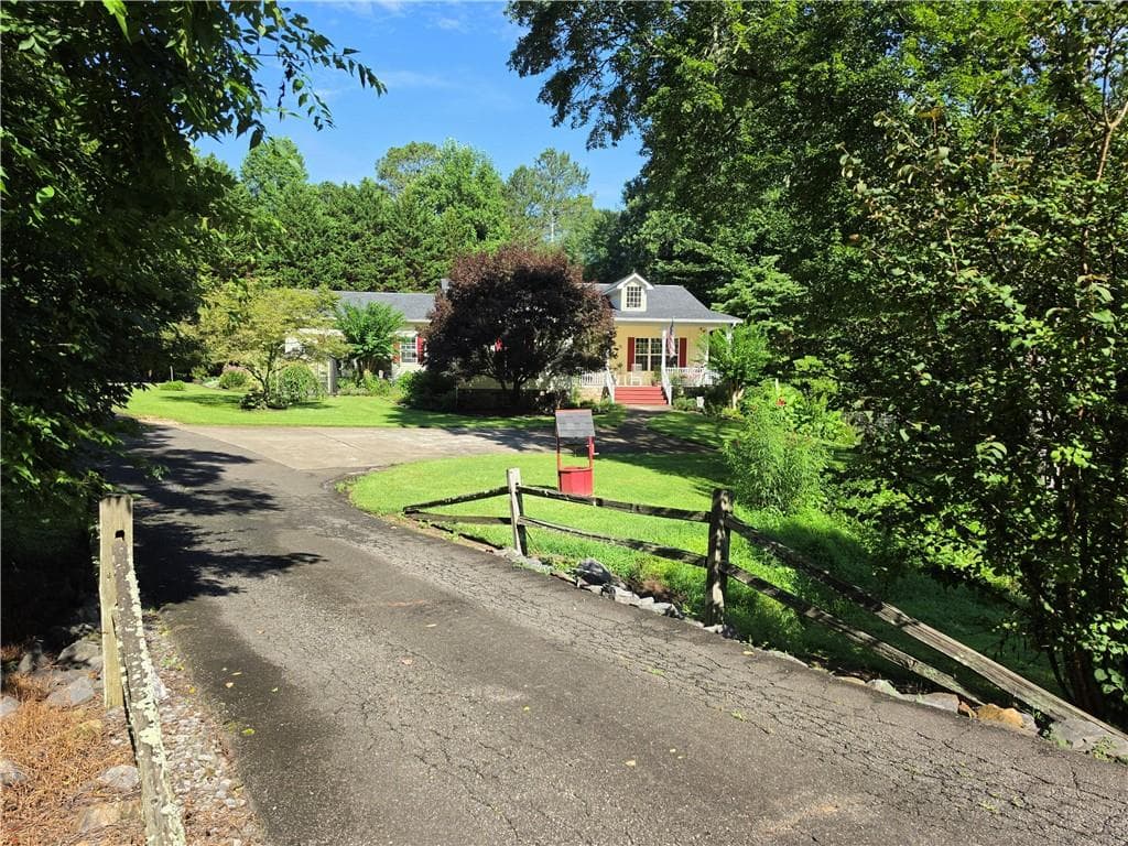 3 bedroom, 3 bathroom, 2,110 sq ft single family residence under contract at 437 Lumber Company Road, Talking Rock, GA 30175