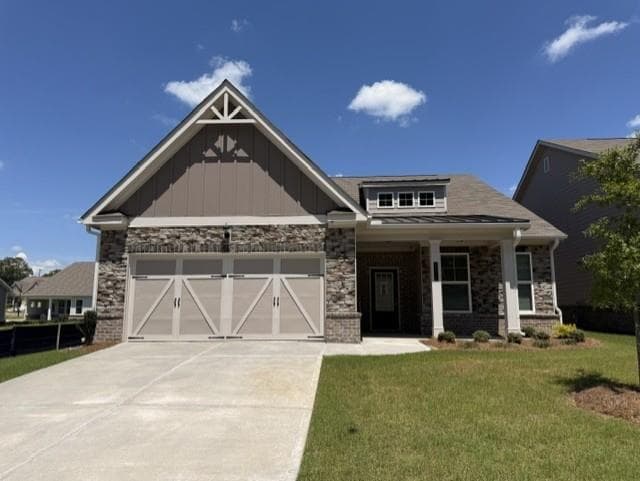 3 bedroom, 2 bathroom, 1,977 sq ft single family residence under contract at 2620 Warbler Pass, Loganville, GA 30052
