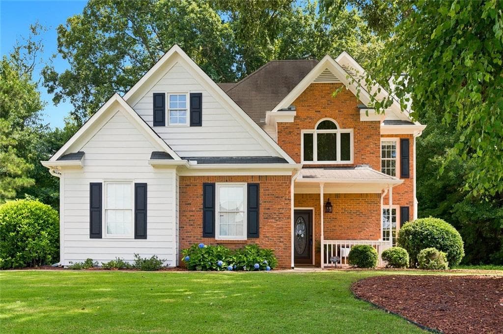 3 bedroom, 3 bathroom, 1,956 sq ft single family residence for sale at 4075 Briar Meadows View, Cumming, GA 30040